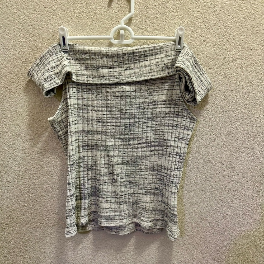 Express Off Shoulder Short Sleeve Gray Knit Sweater Size XL